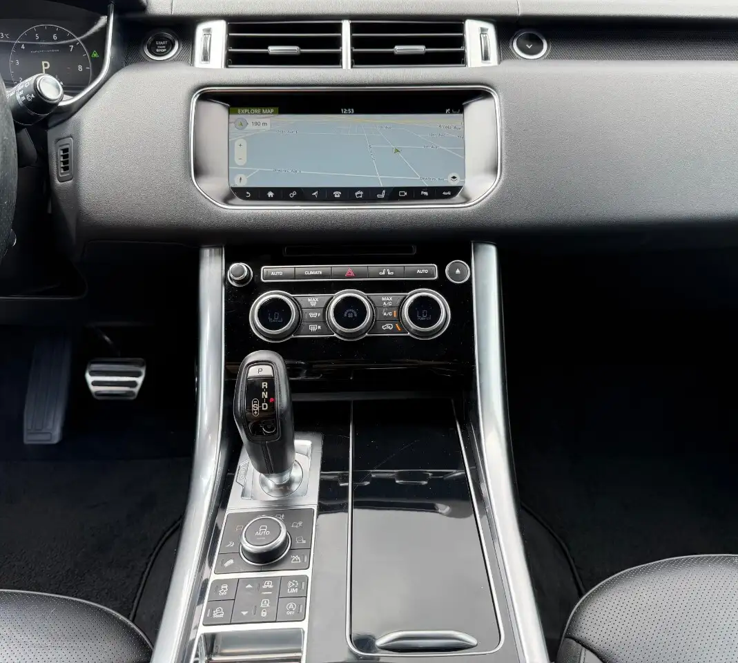 Land Rover Range Rover Sport снимка Land Rover Range Rover Sport