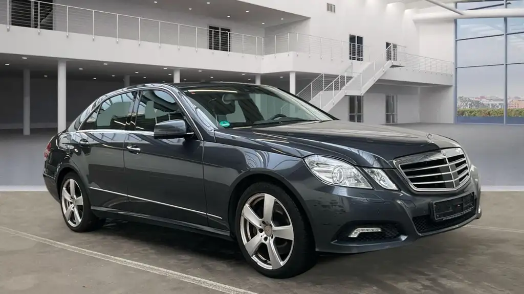 Mercedes-Benz E 500 2009 из Европы — купить под ключ
