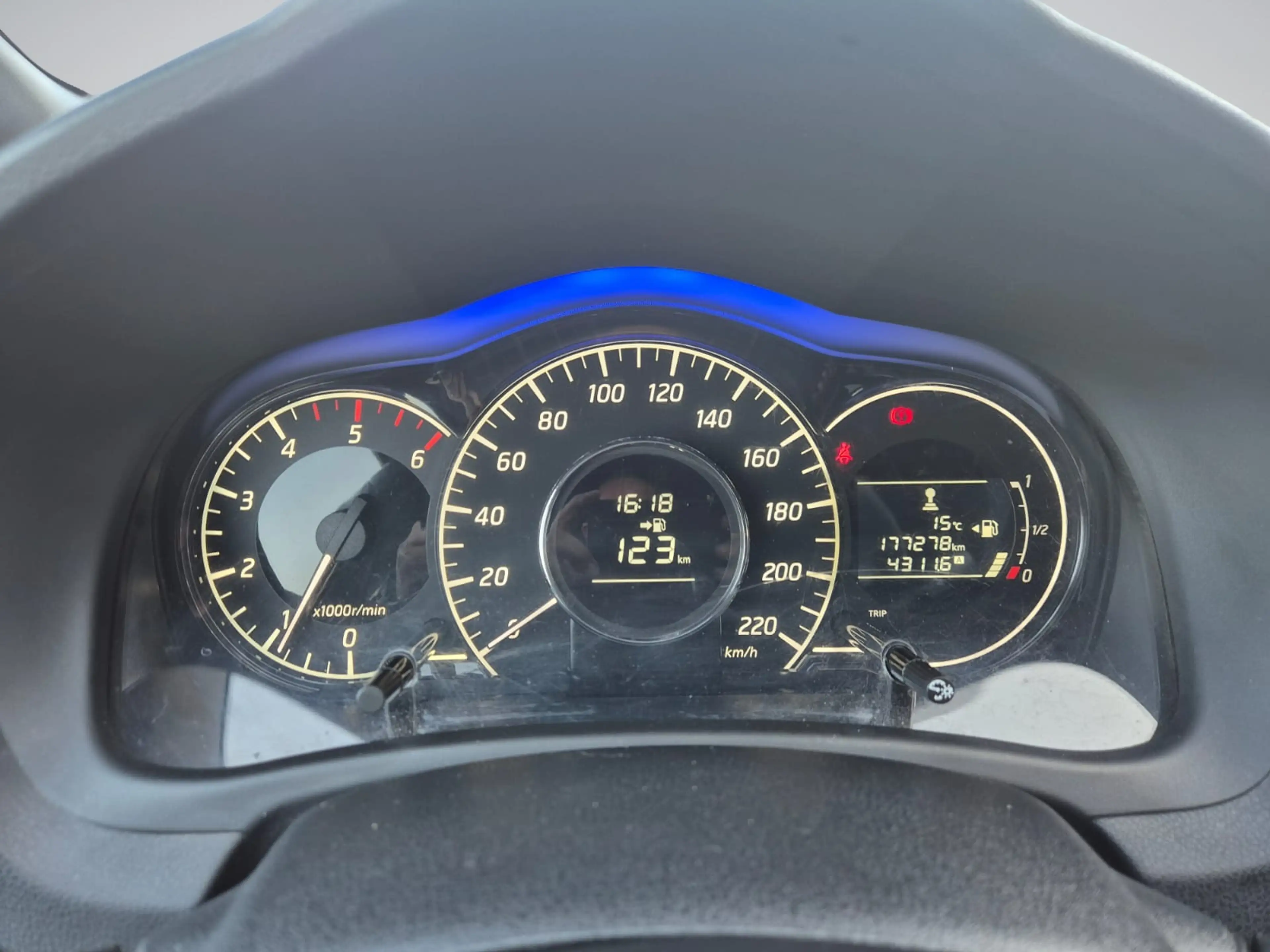 Nissan Note 1.5 dCi Black Edition//GPS//USB//GARANTIE 12 MOIS — photo 14