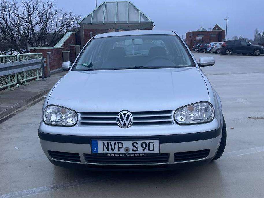 Second hand Volkswagen Golf 1.4