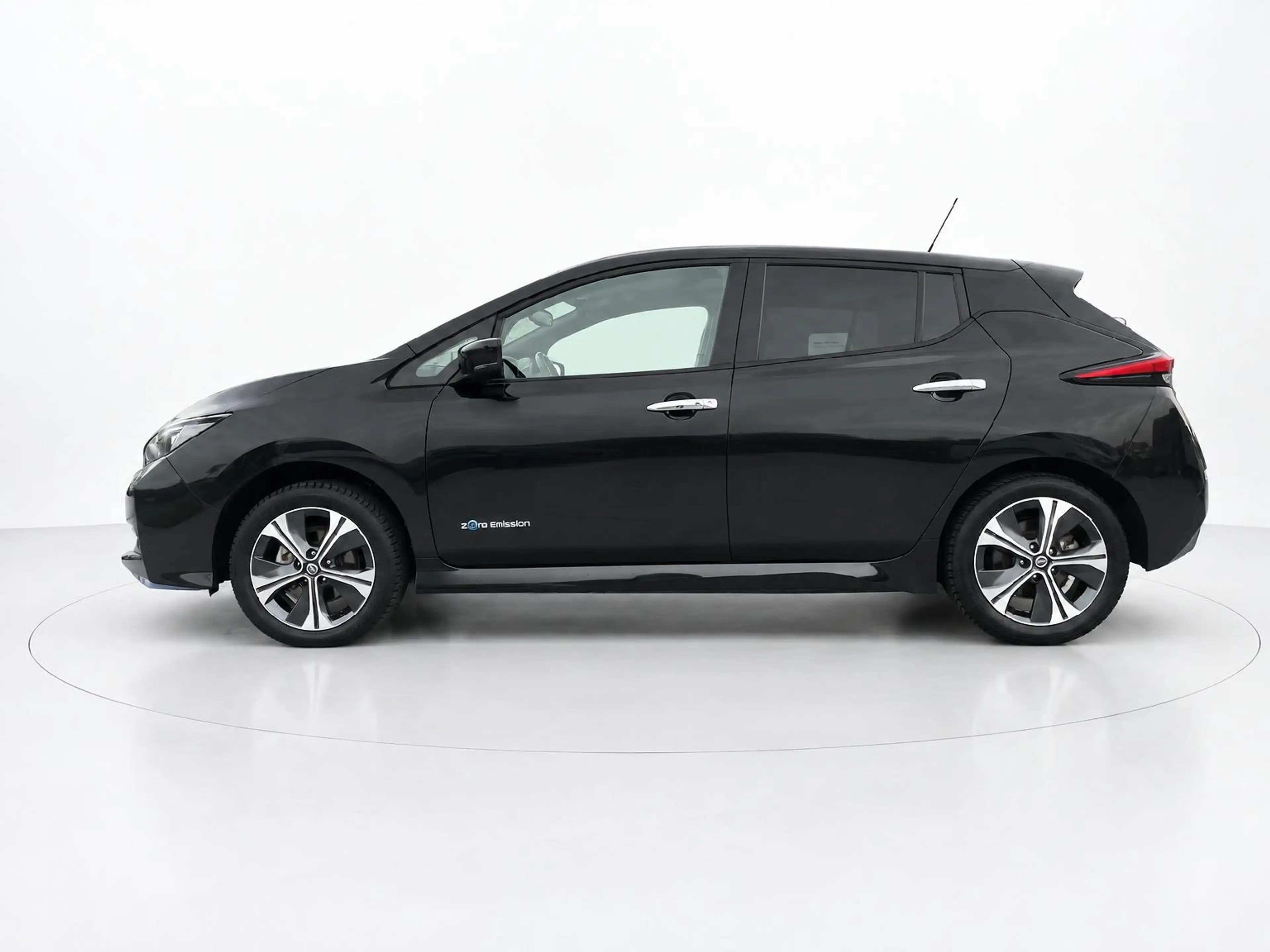 Nissan Leaf e+ Tekna 62 kWh — photo 3