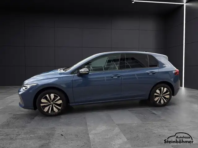 Volkswagen Golf view 3