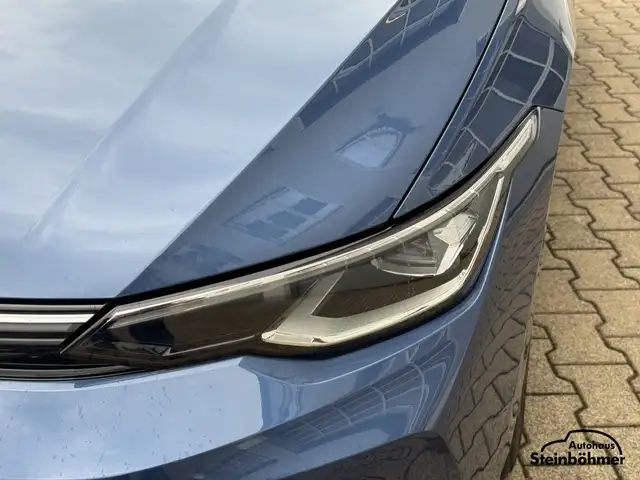 Volkswagen Golf view 12