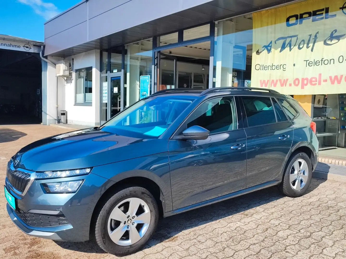 Skoda Kamiq Ambition +PDC+SHZ+CARPLAY+BT+ALU+Allwetter Gris - 1