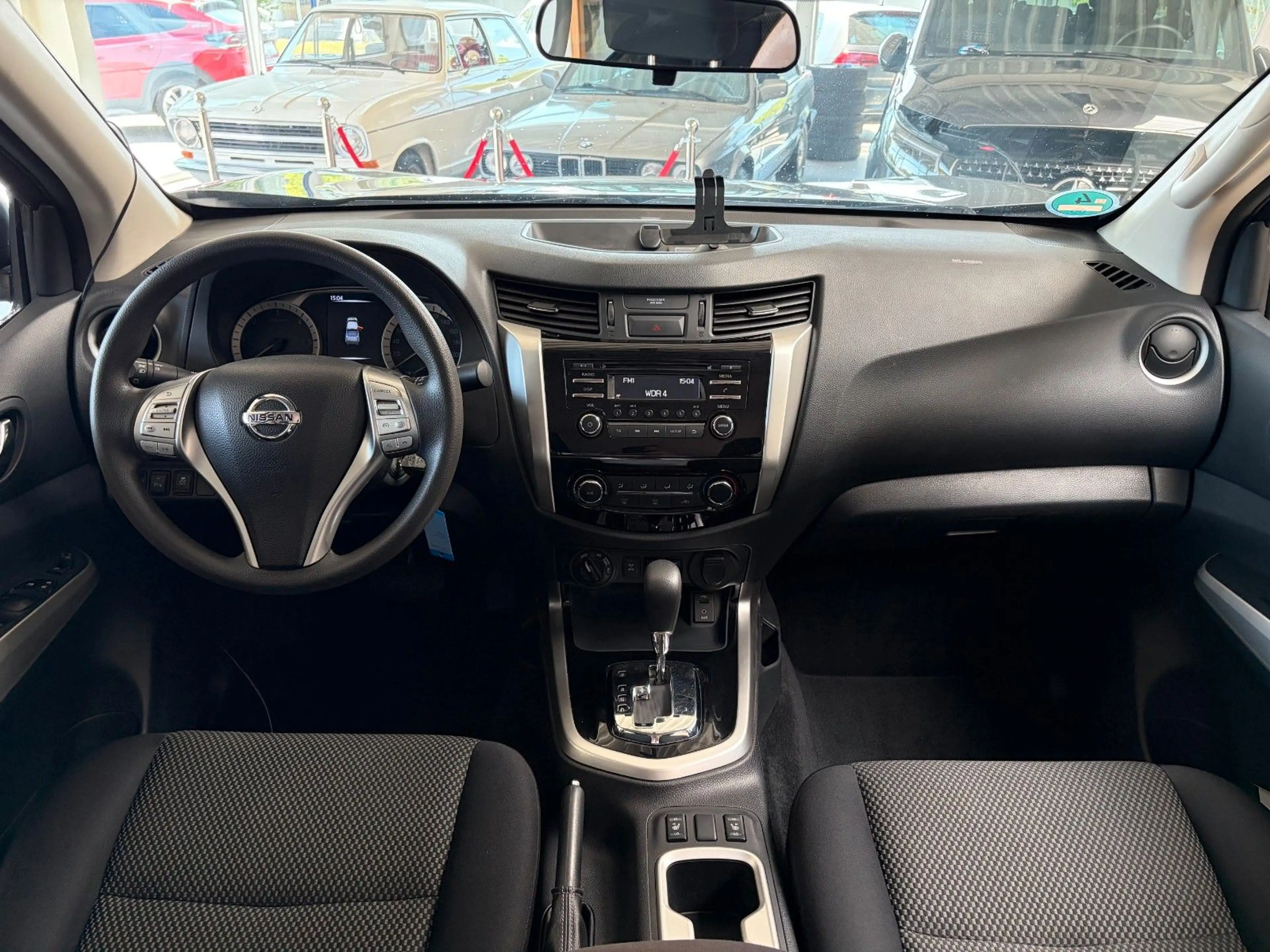 Nissan Navara NP300 Acenta Double Cab 4x4 AHK/SHZ/ — photo 12