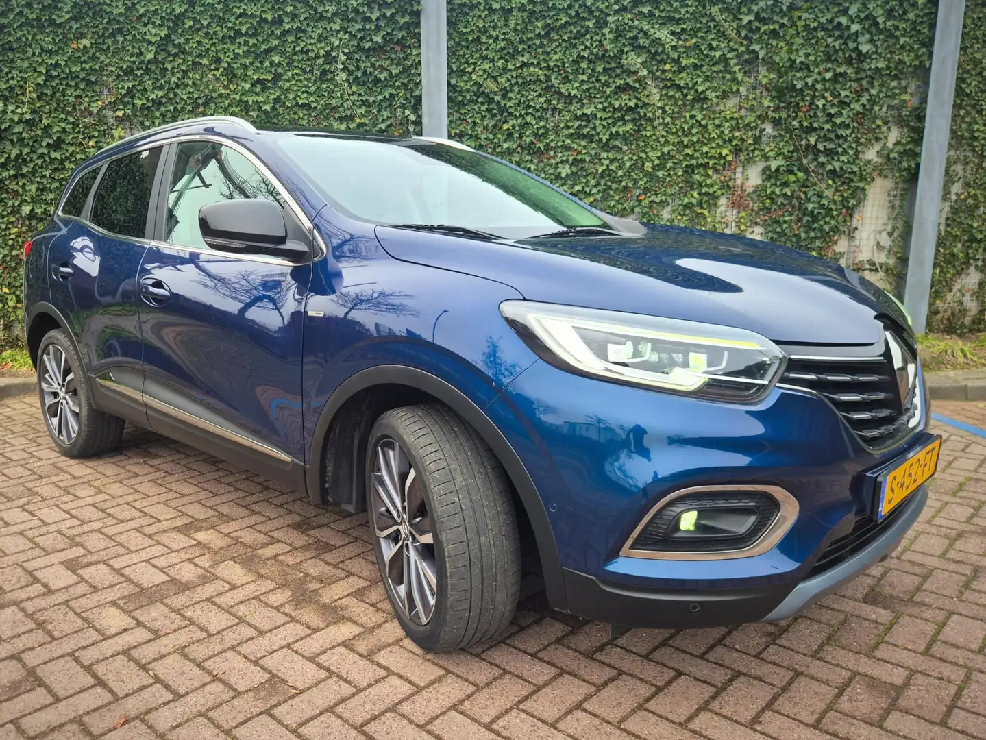Renault Kadjar 1.3 TCe Intens Pano, trekhaak, Winterset Blau - 1