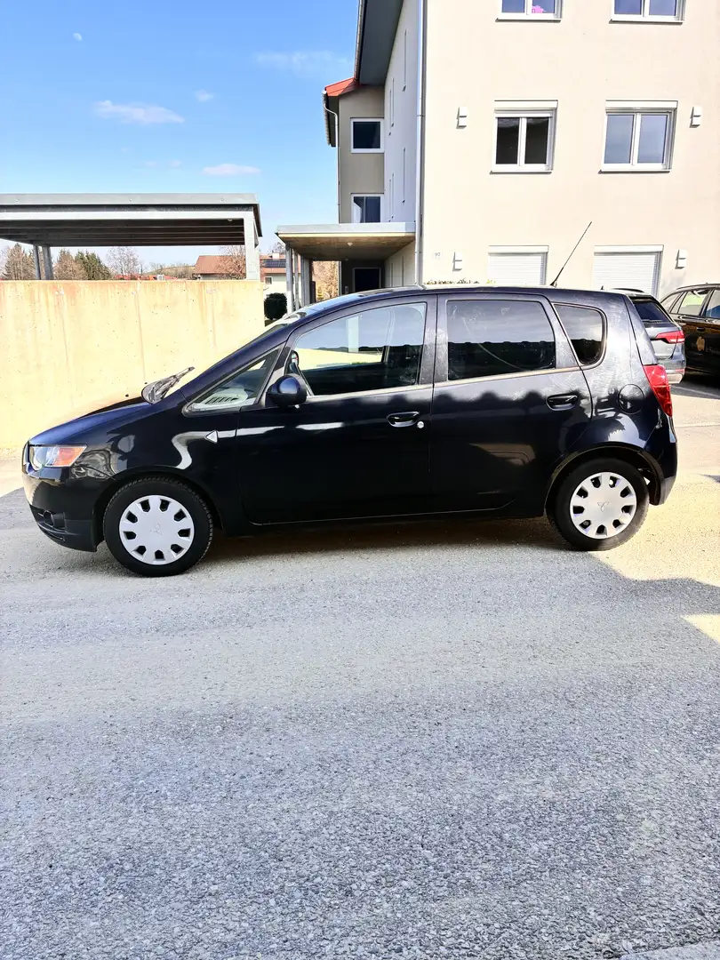 Mitsubishi Colt - 2