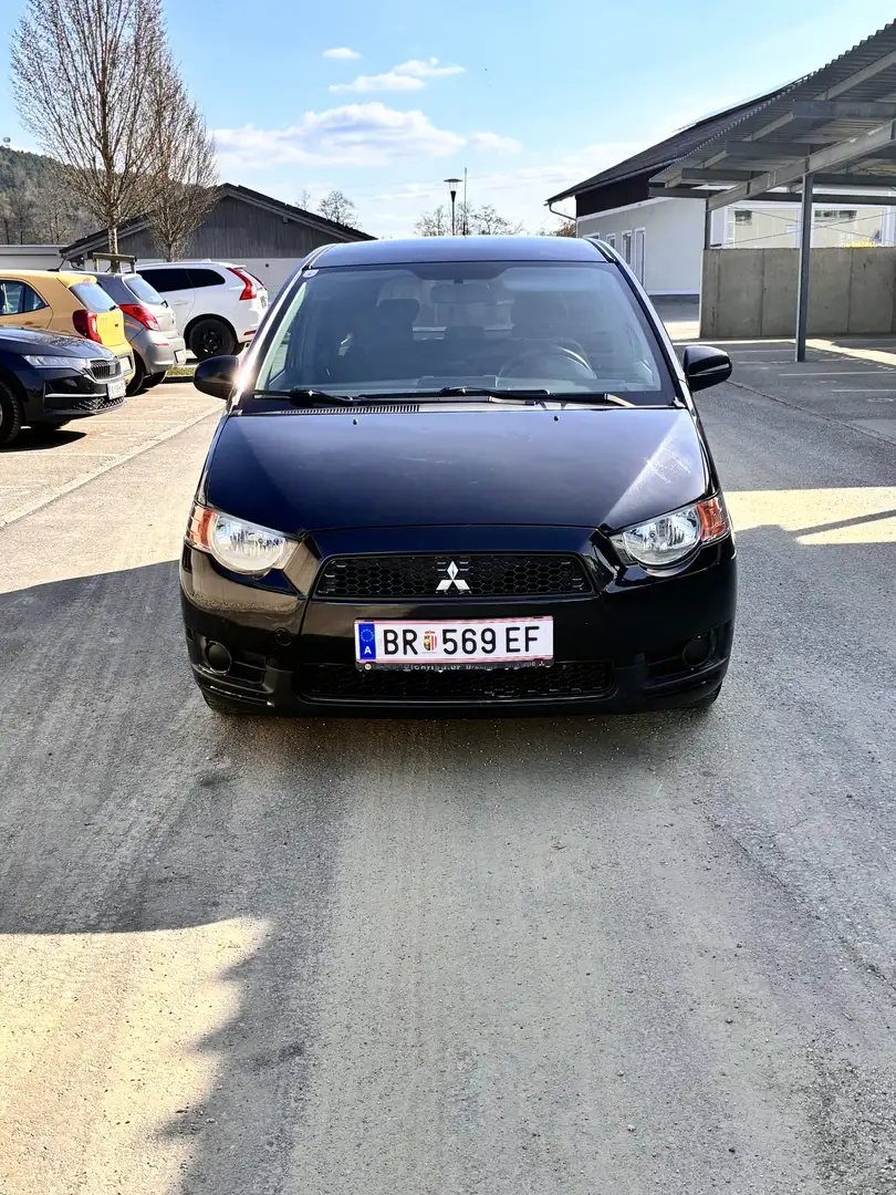 Mitsubishi Colt - 1