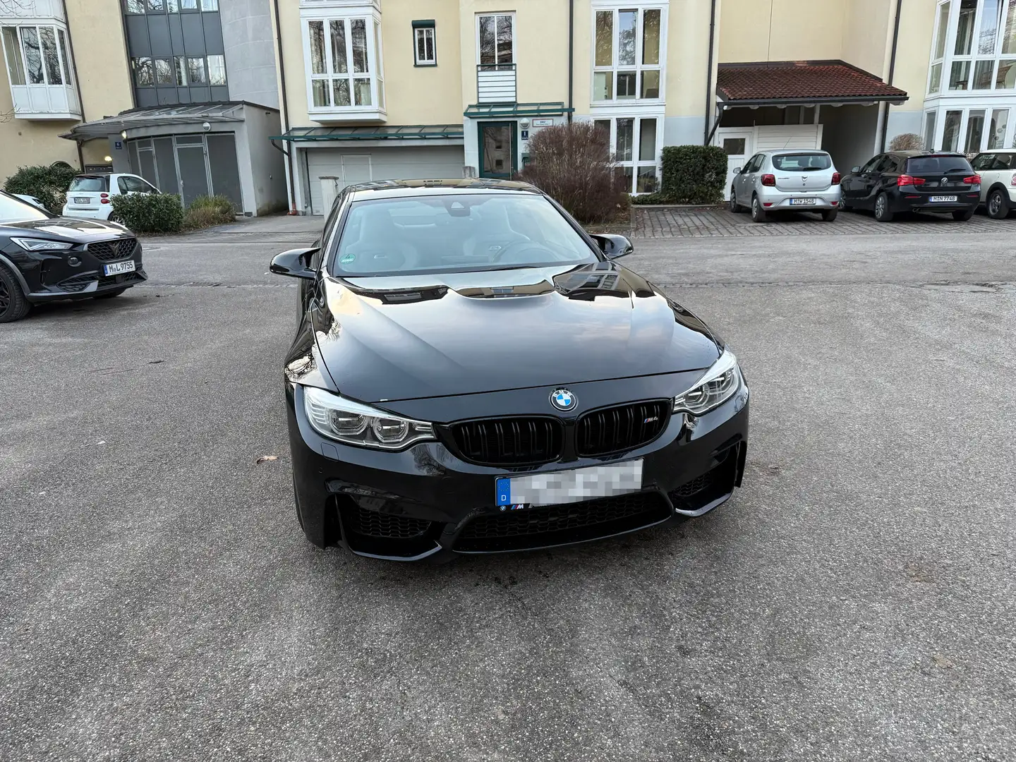 BMW M4 M4 Coupe DKG Schwarz - 1