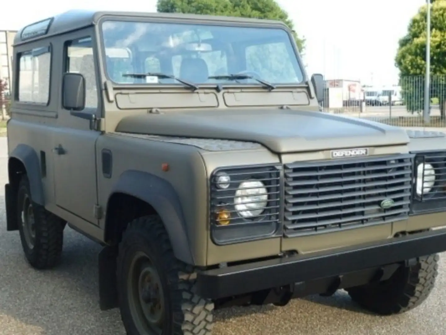 Land Rover Defender 90 2.5 tdi Hard Top serie 300 Verde - 1