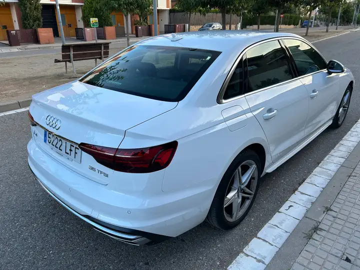 Audi A4 35 TFSI Advanced 6 vel. 2020, foto 7