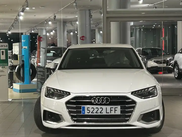 Audi A4 35 TFSI Advanced 6 vel. 2020, foto 11