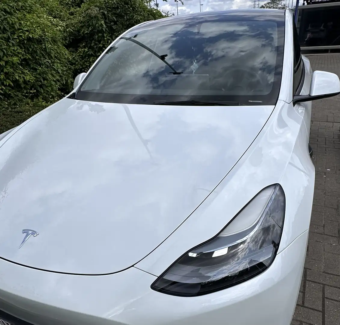 Tesla Model Y Propulsion 200kw  full option Wit - 1