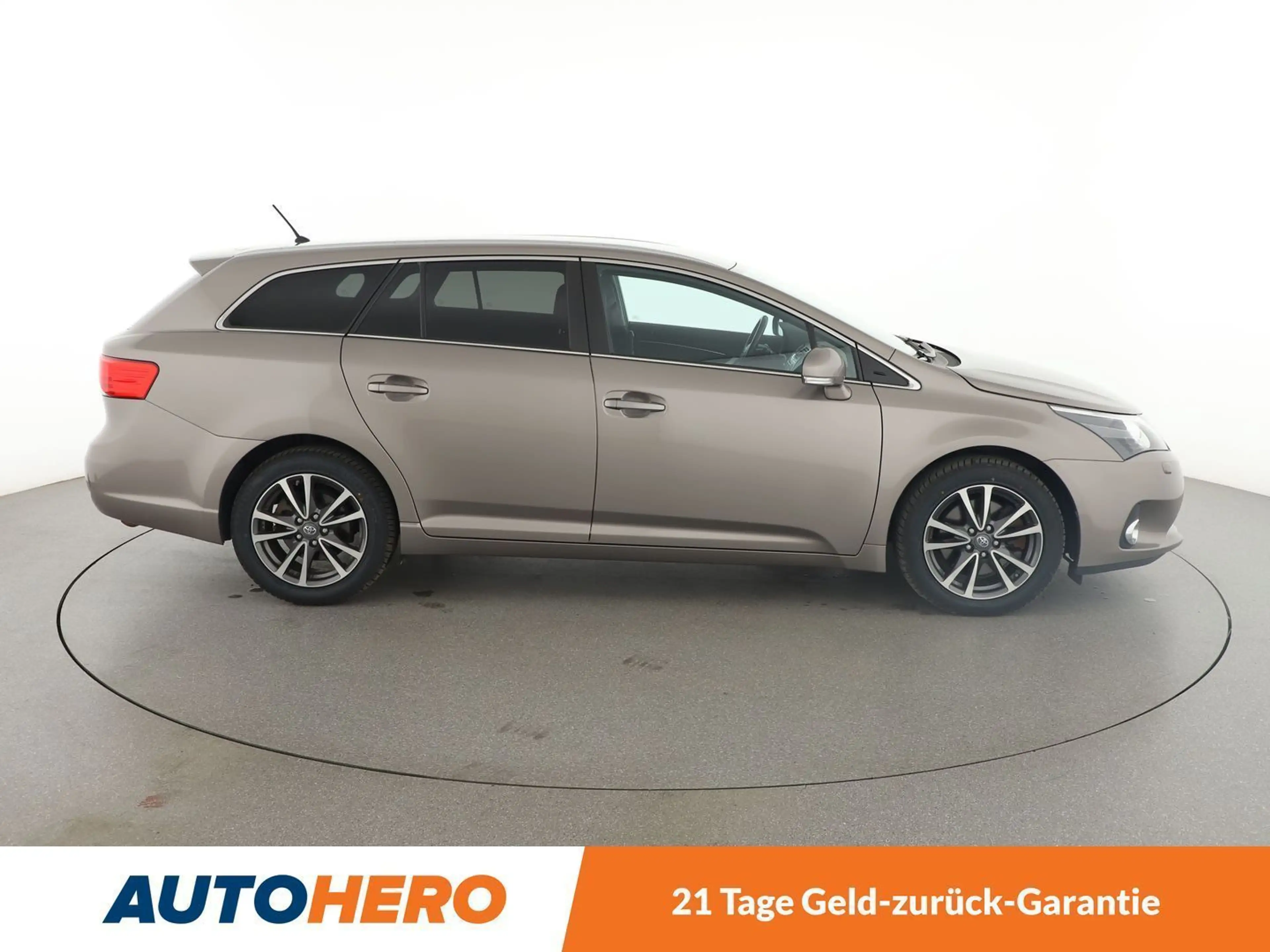 Toyota Avensis 2.2 D-4D Edition Aut.*XENON*TEMPO*SHZ*KLIMA* — photo 7