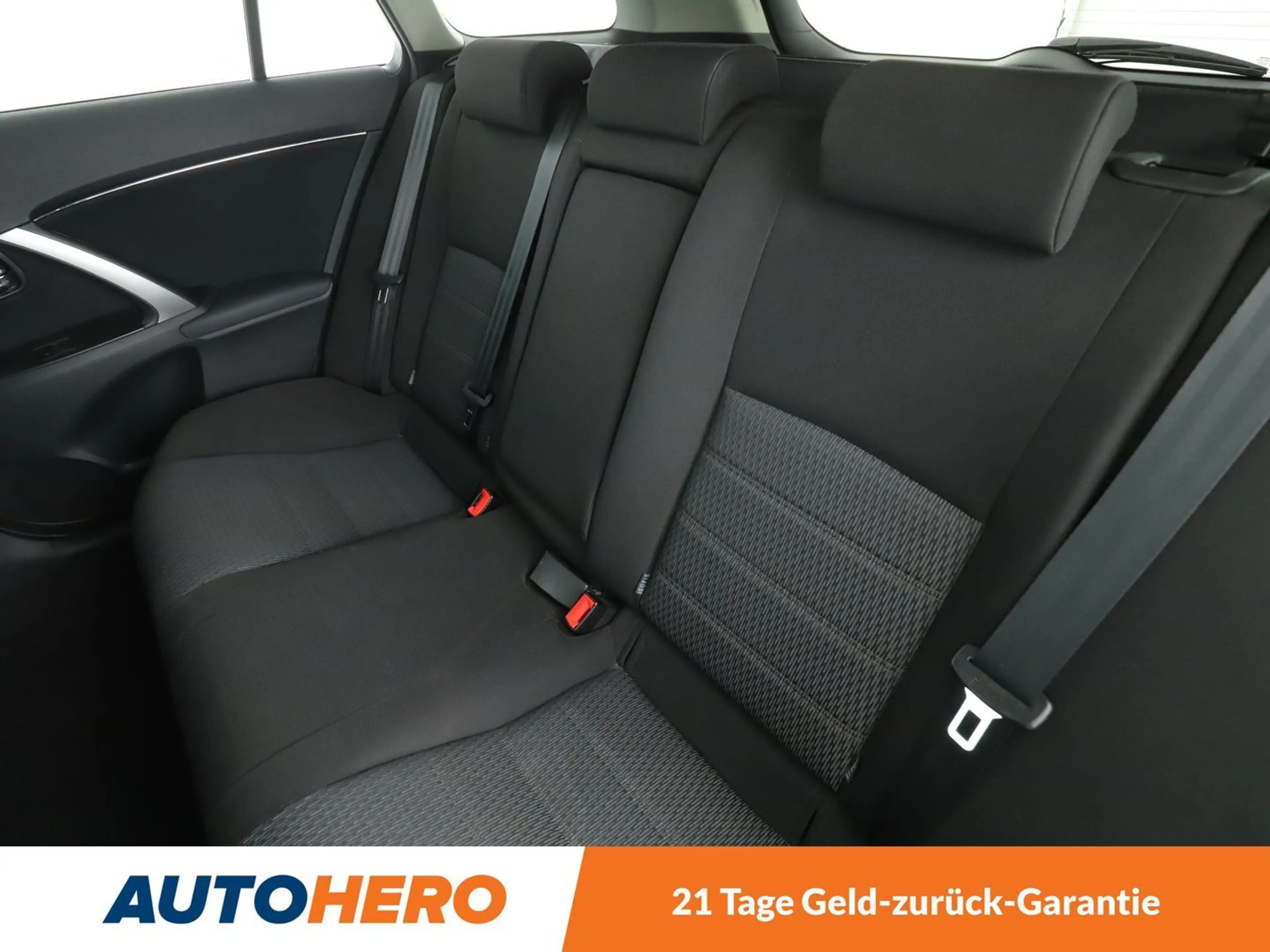 Toyota Avensis 2.2 D-4D Edition Aut.*XENON*TEMPO*SHZ*KLIMA* — photo 14
