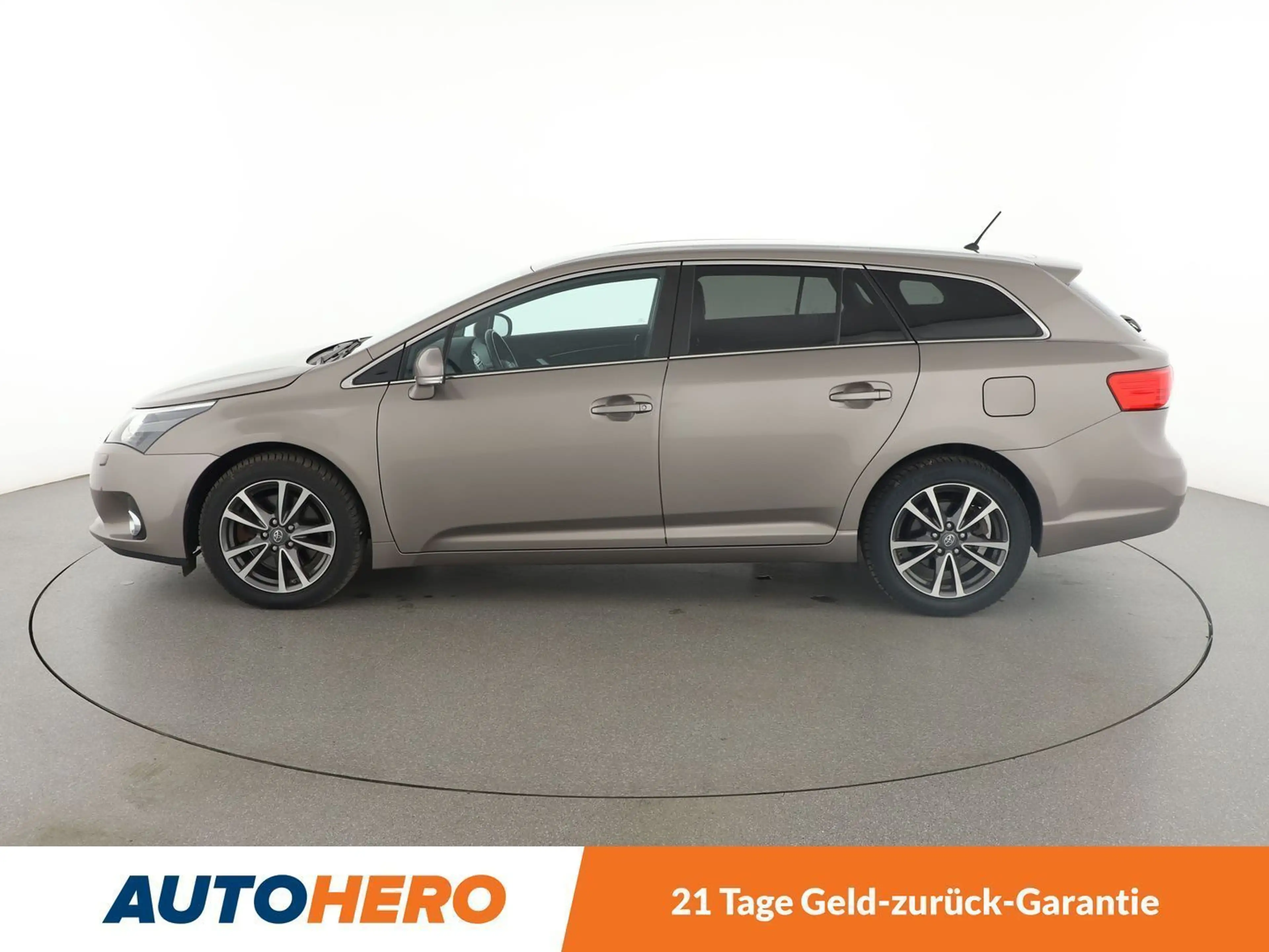 Toyota Avensis 2.2 D-4D Edition Aut.*XENON*TEMPO*SHZ*KLIMA* — photo 3