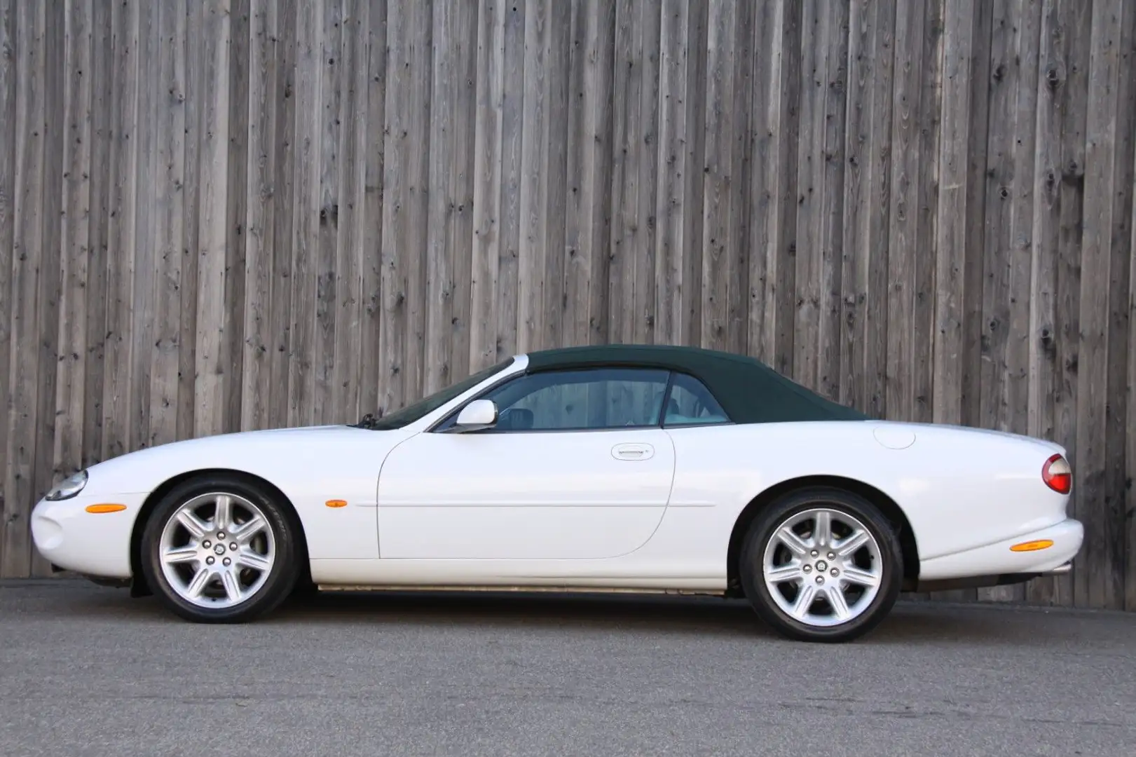Jaguar XK8 Cabrio 2 Jahre Garantie Bílá - 2