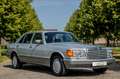 Mercedes-Benz 560 SEL 5.5 V8 Aut. / HISTORIEK / OLDTIMER / TREKHAAK Argent - thumbnail 6