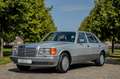 Mercedes-Benz 560 SEL 5.5 V8 Aut. / HISTORIEK / OLDTIMER / TREKHAAK Argent - thumbnail 4