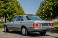 Mercedes-Benz 560 SEL 5.5 V8 Aut. / HISTORIEK / OLDTIMER / TREKHAAK Argent - thumbnail 10