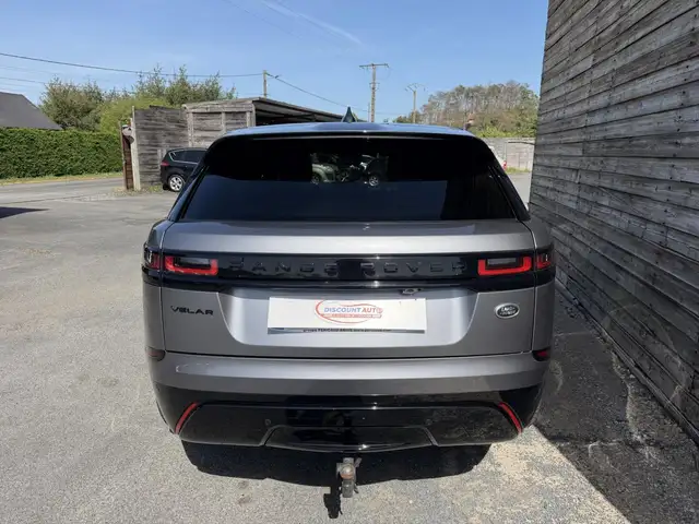 Land Rover Range Rover Velar view 4