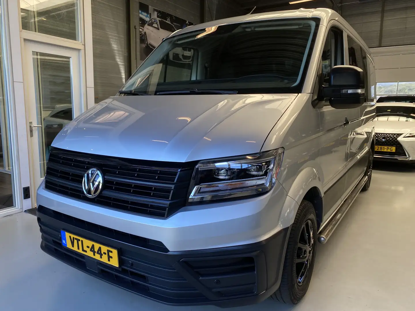 Volkswagen Crafter 35 2.0 TDI L3H2 DC Highline Dubbelcabine, Automaat Grijs - 1
