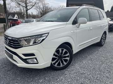 Rodius 2.2 2WD Dubbele cabine Lichte vracht 5 Pl.