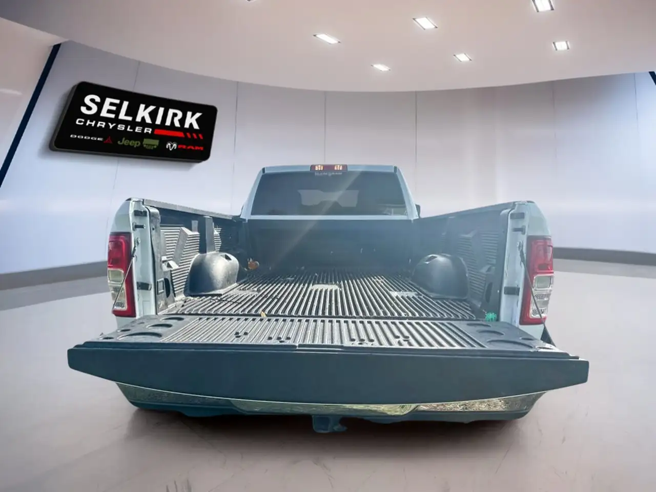 RAM 3500 снимка RAM 3500