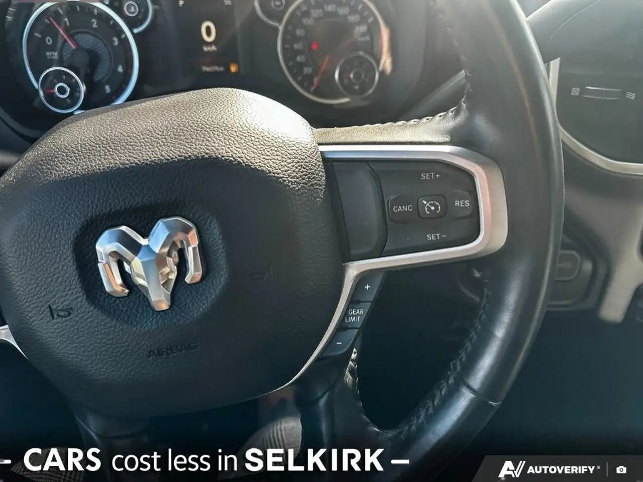 RAM 3500 снимка RAM 3500