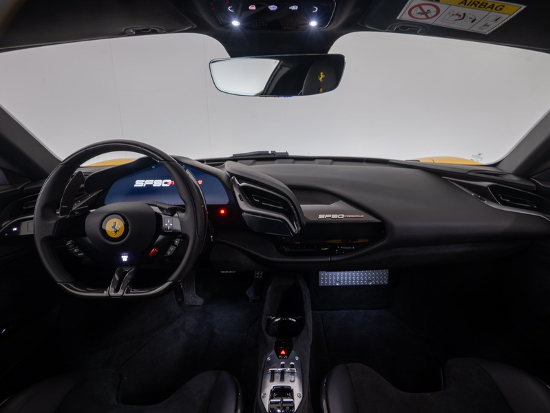 Ferrari SF90 Stradale — photo 9