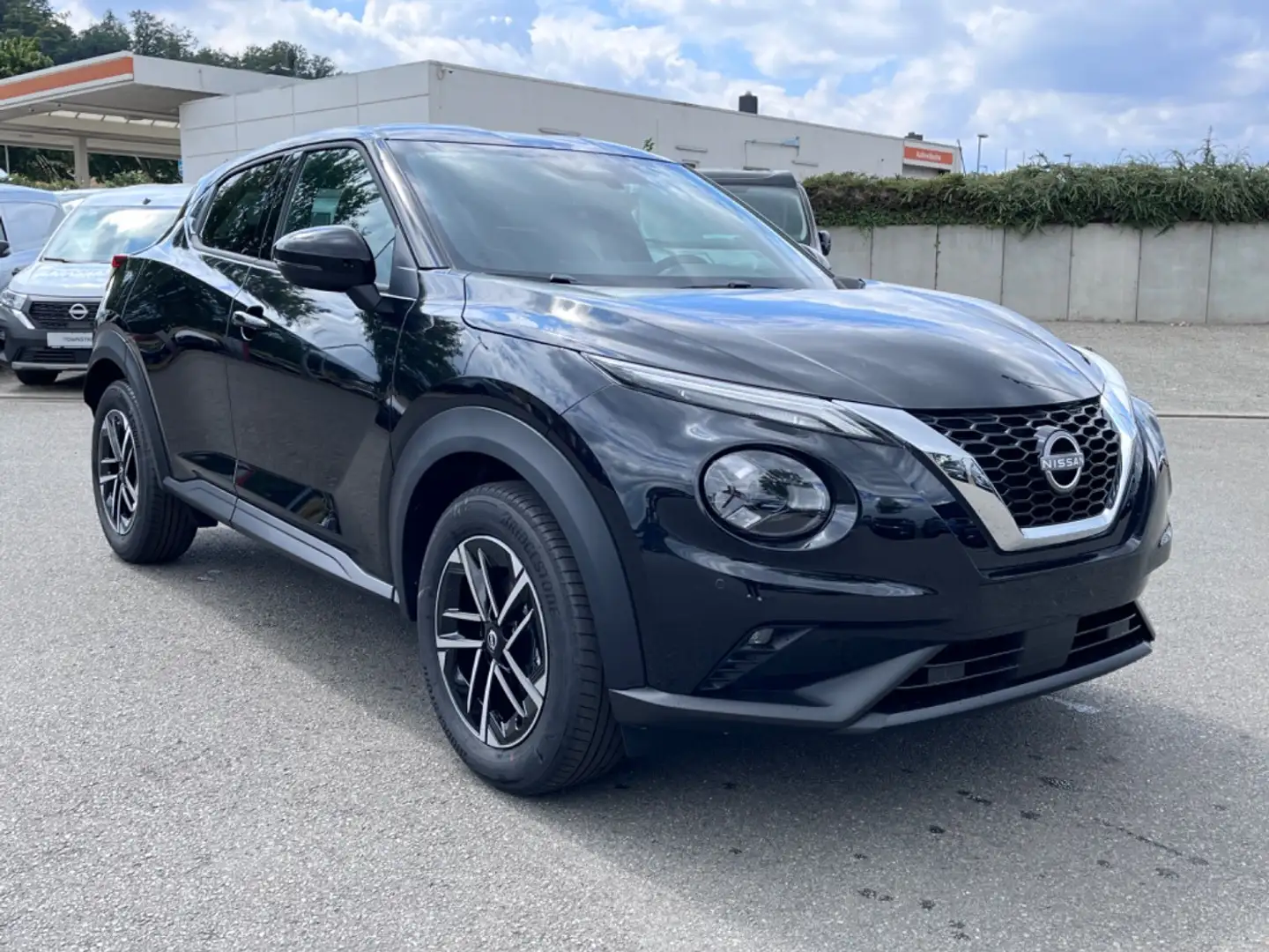 Nissan Juke 1.6 HYBRID 143 PS N-Connecta Kam WinterP Black - 2