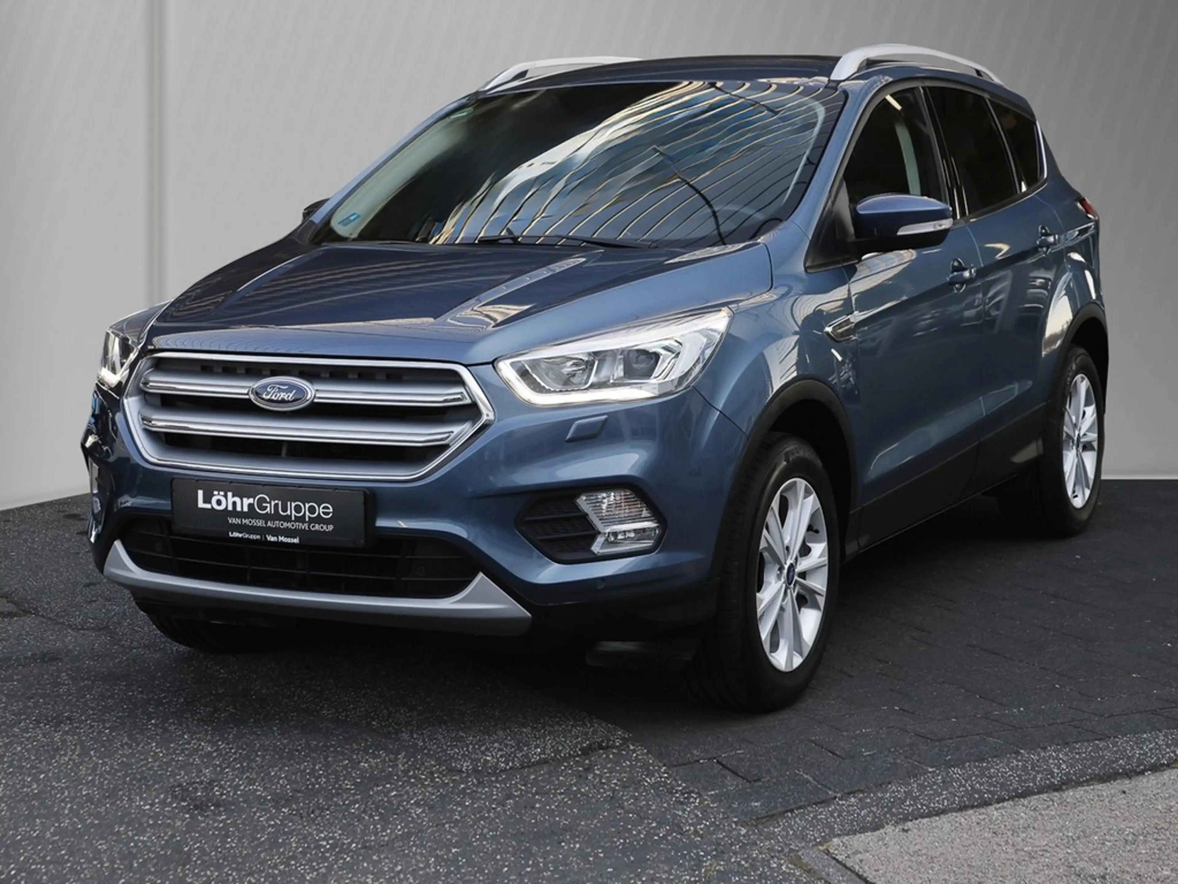 Ford Kuga 1.5 Ecoboost Titanium AHK/Navi — photo 2