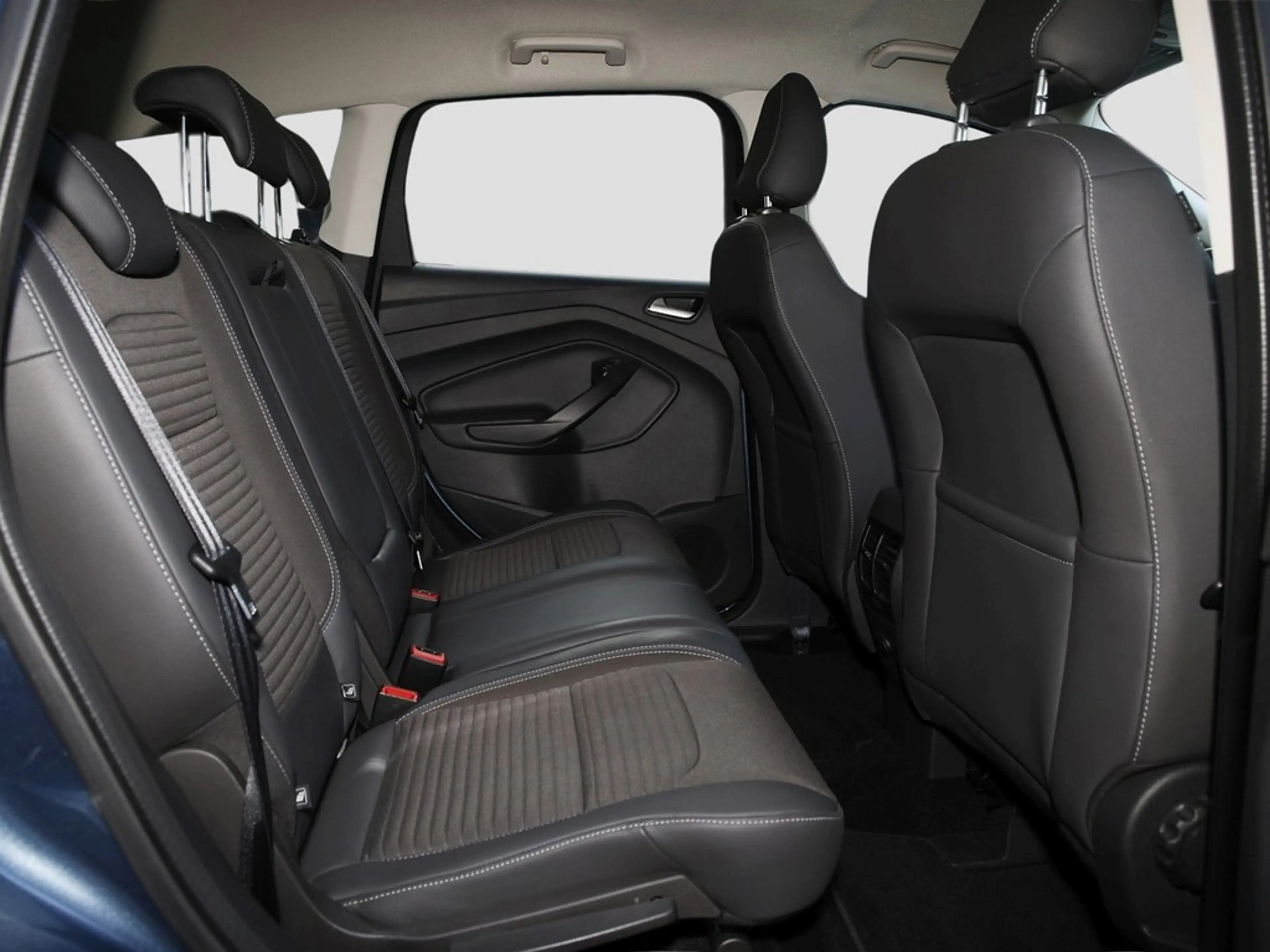 Ford Kuga 1.5 Ecoboost Titanium AHK/Navi — photo 9