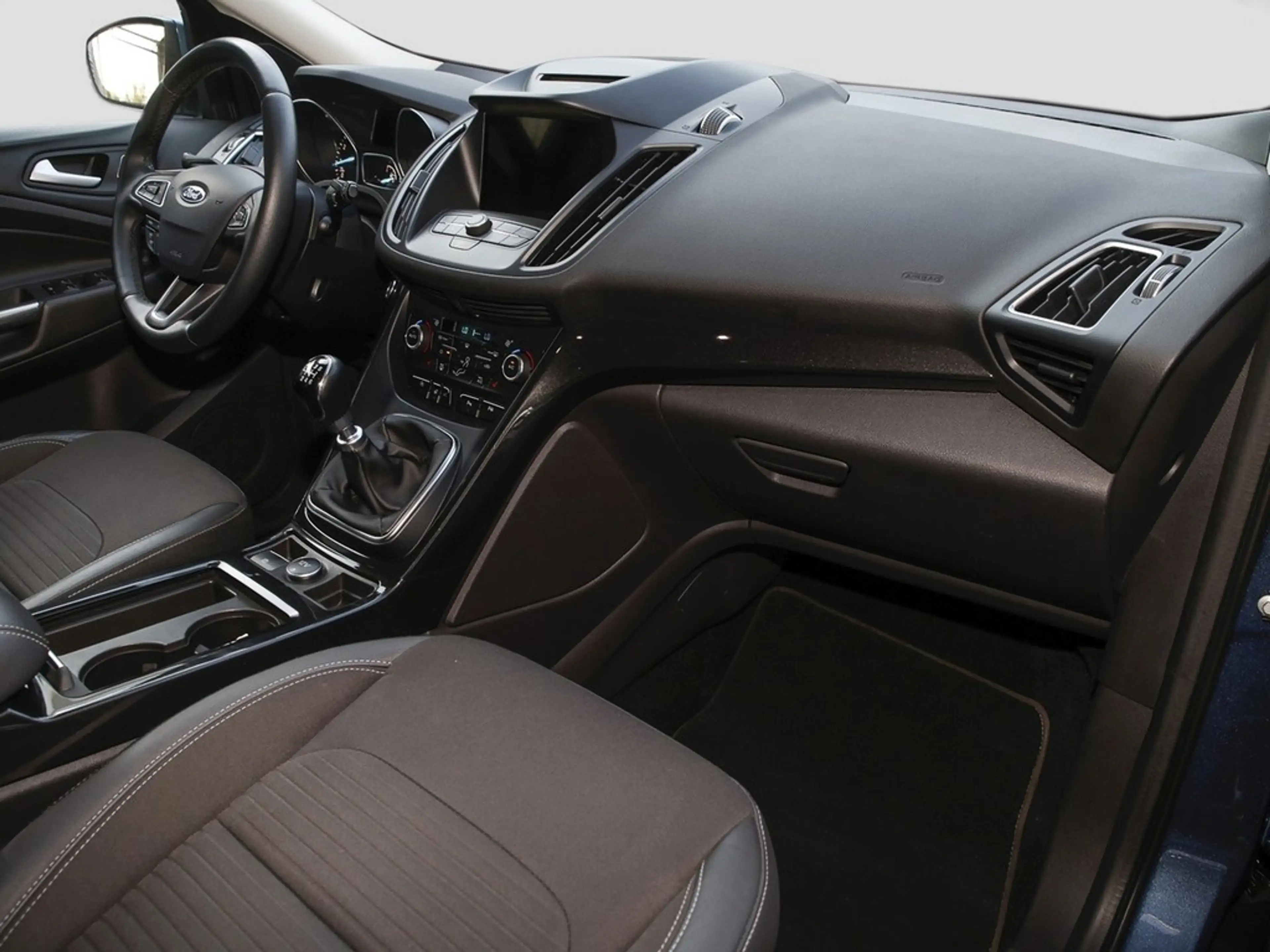 Ford Kuga 1.5 Ecoboost Titanium AHK/Navi — photo 7