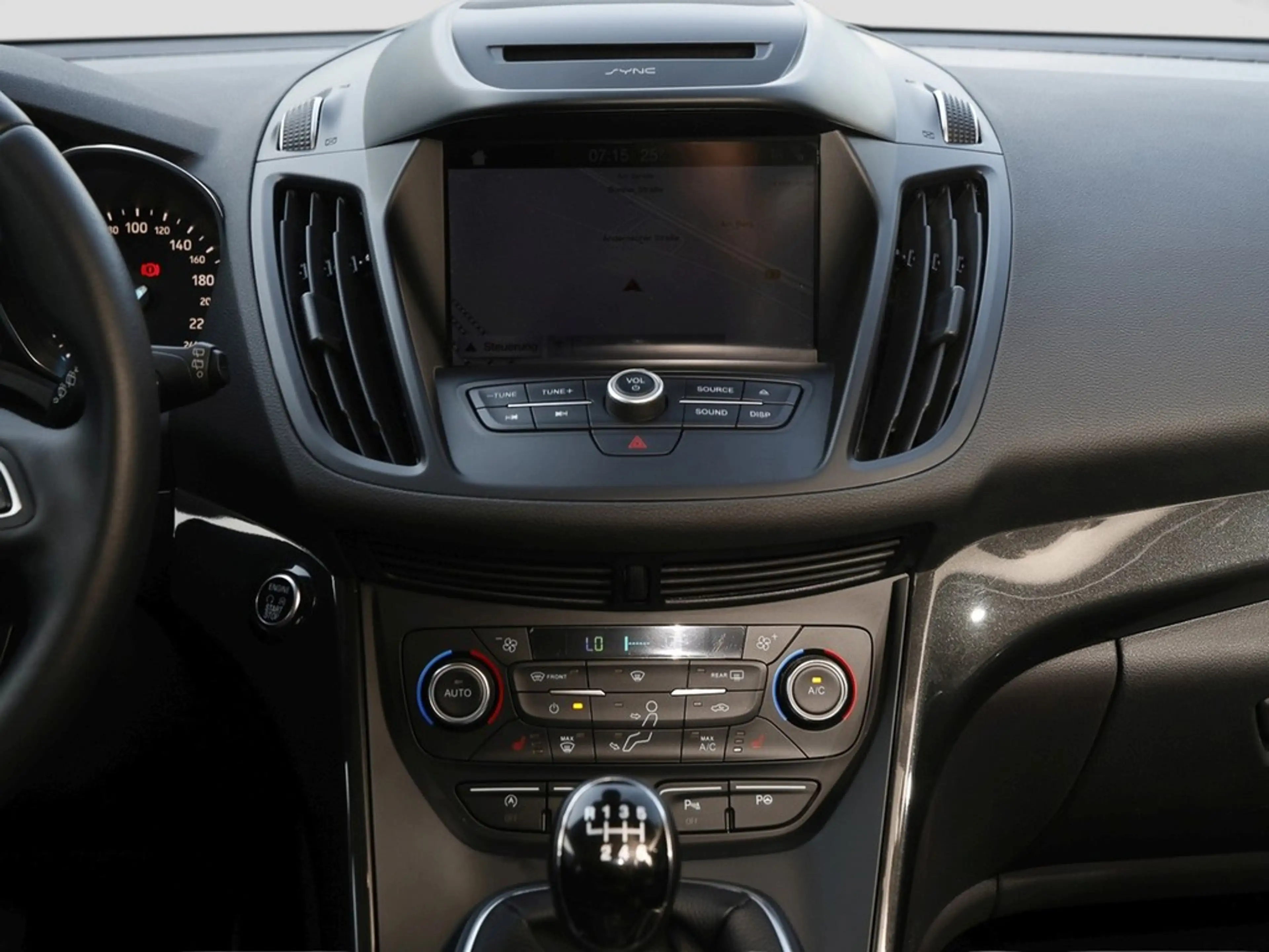 Ford Kuga 1.5 Ecoboost Titanium AHK/Navi — photo 10