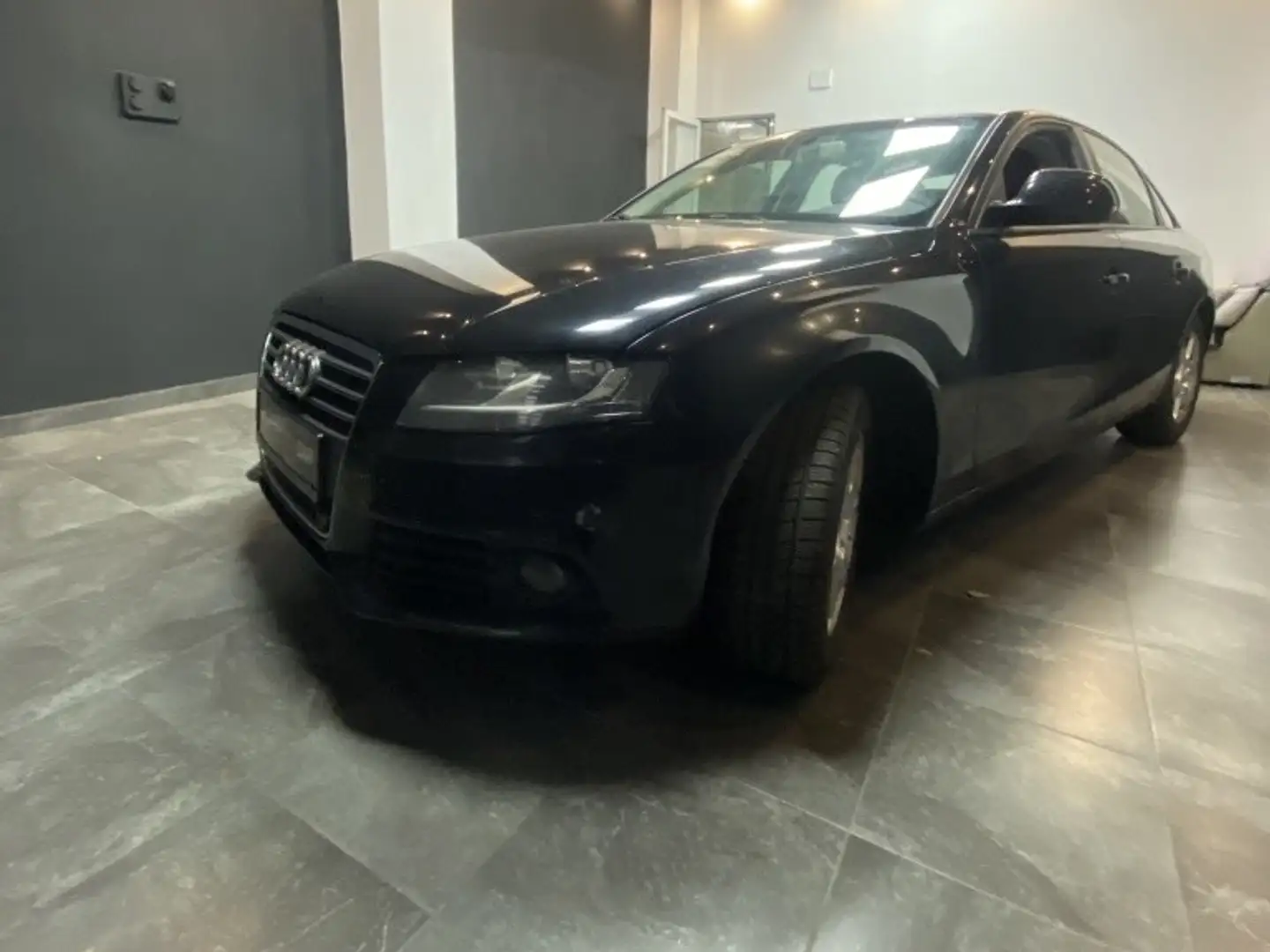 Audi A4 2.0TDIe DPF 136 Gris - 2