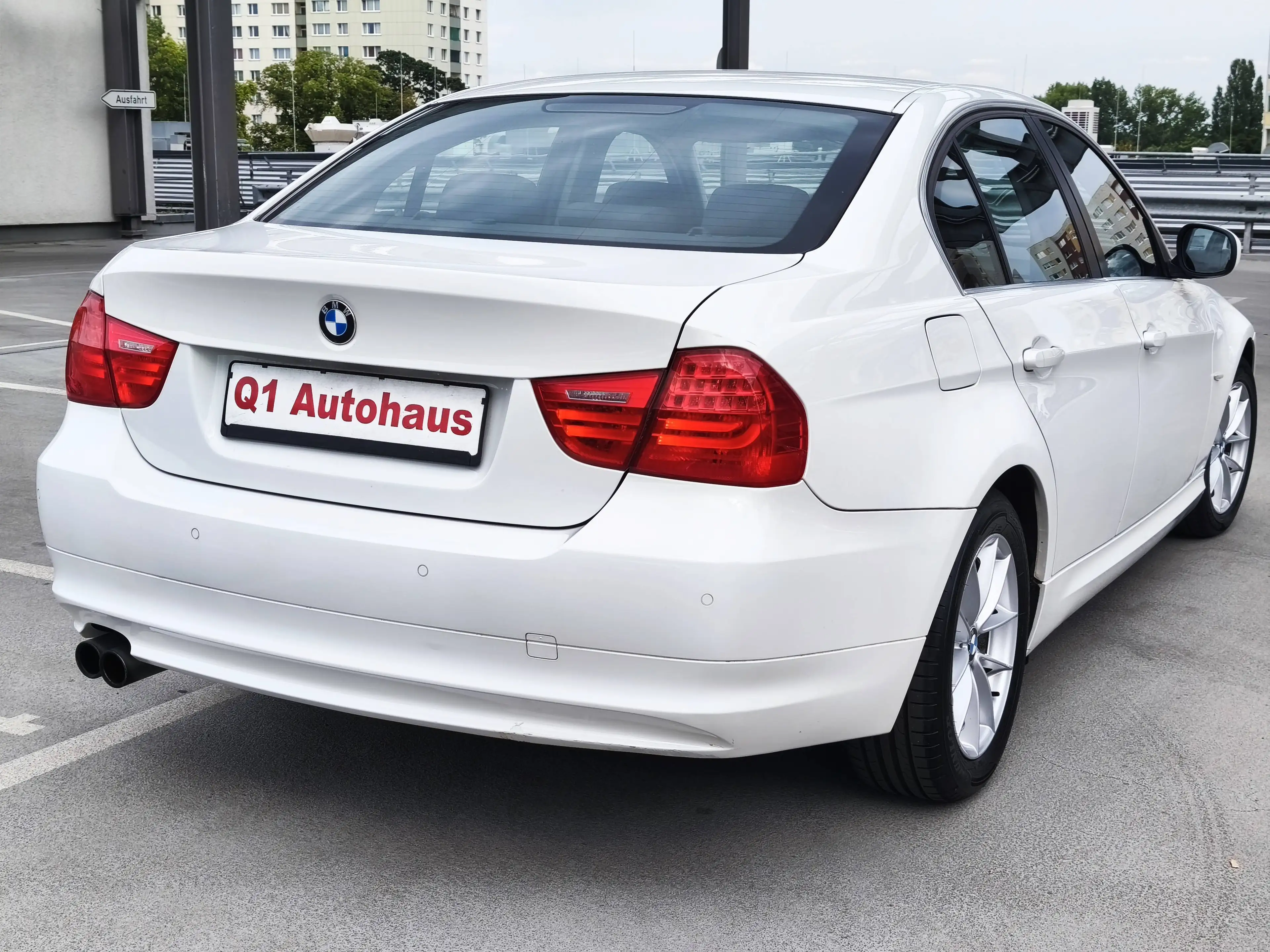 BMW 325 325 i Limo. 6G/XENON/KLIMA/PDC/TEMPOMAT — photo 2