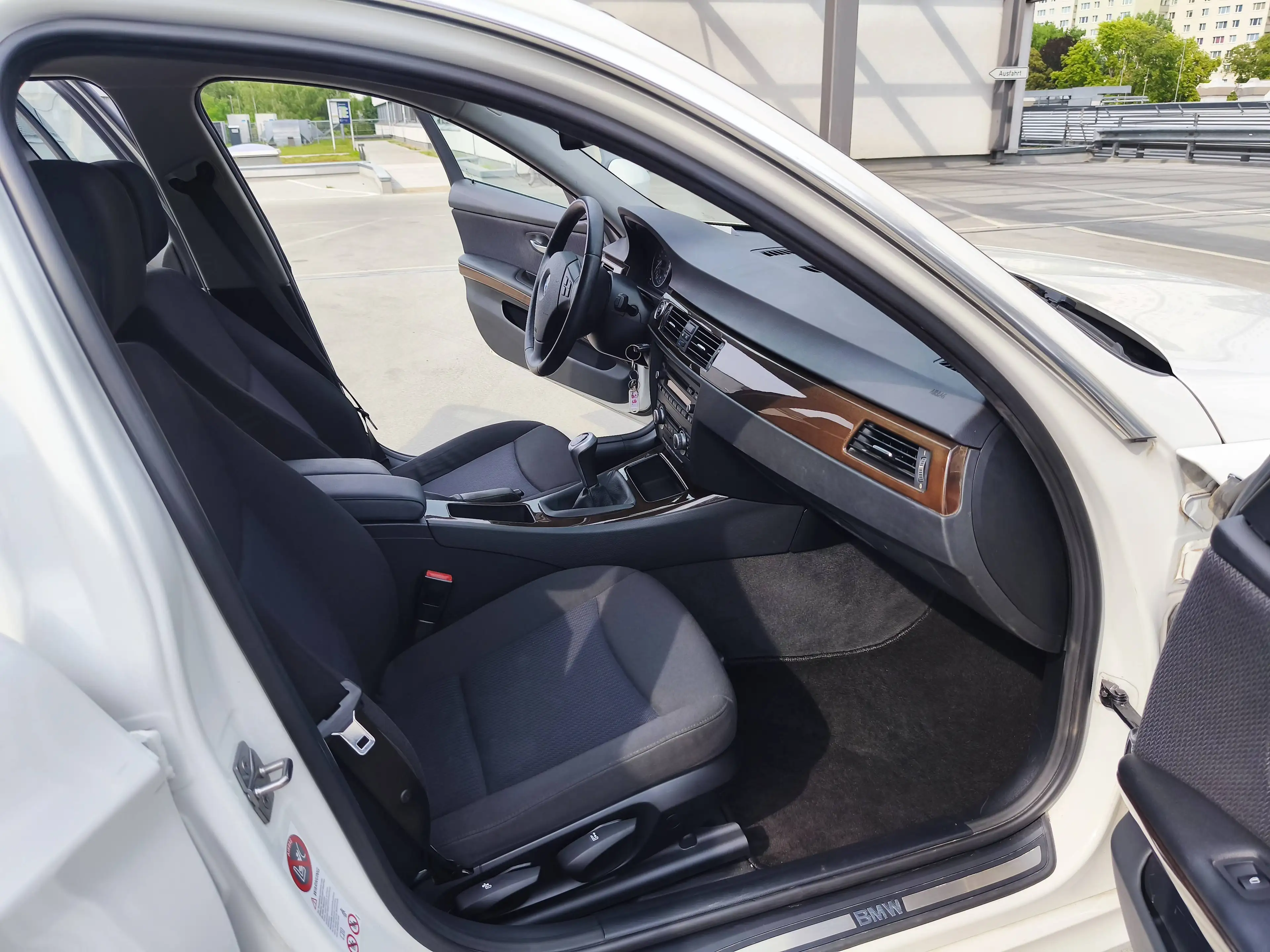 BMW 325 325 i Limo. 6G/XENON/KLIMA/PDC/TEMPOMAT — photo 10