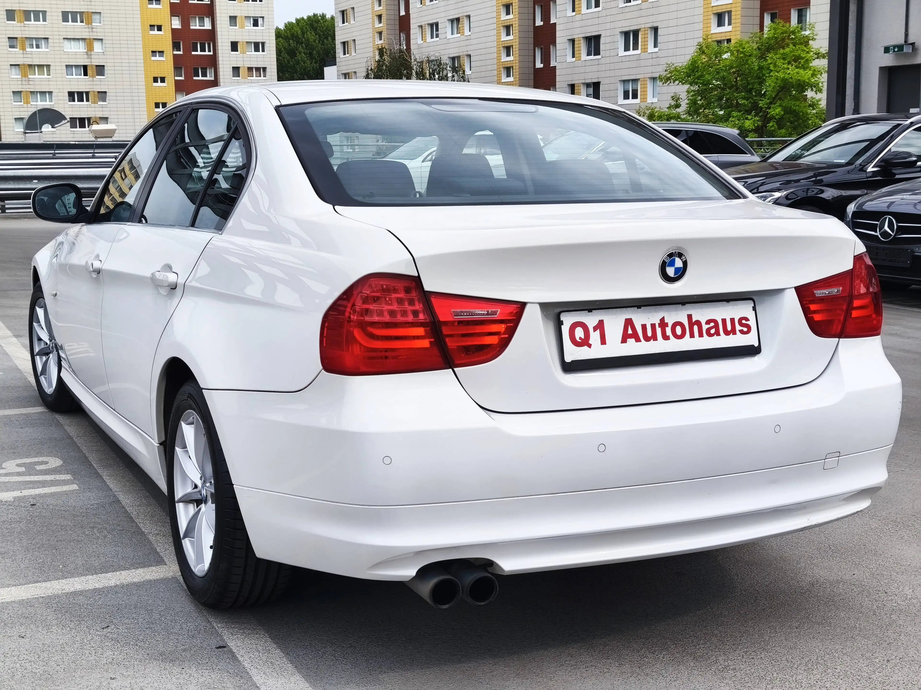 BMW 325 325 i Limo. 6G/XENON/KLIMA/PDC/TEMPOMAT — photo 4