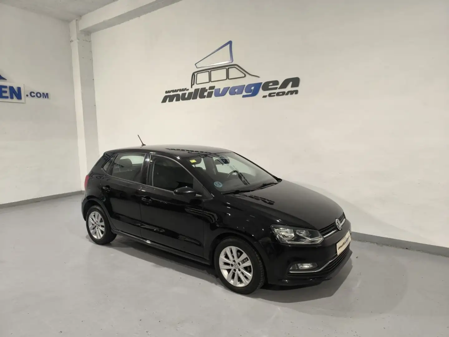 Volkswagen Polo 1.4 TDI BMT A- 55kW Negro - 1