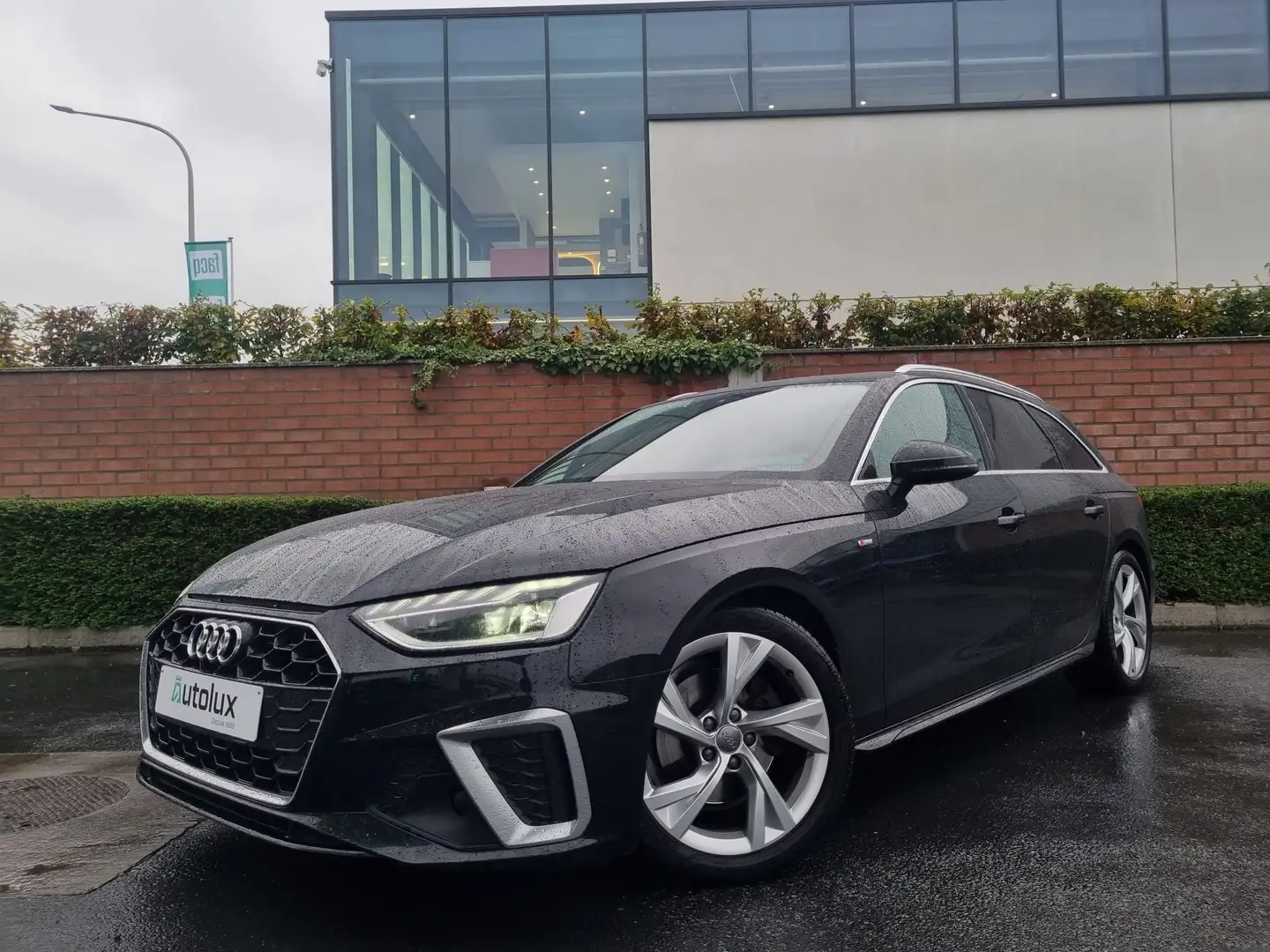 Audi A4 Avant 35 TFSI S line - 150 CV - 120.000 KM Zwart - 1