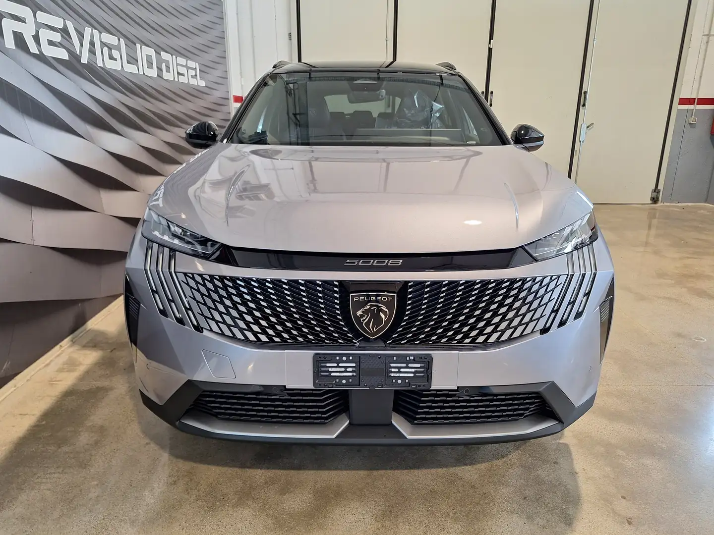 Peugeot 5008 1.2 hybrid GT 136cv e-dcs6 KM ZERO PRONTA CONSEGNA Gris - 2