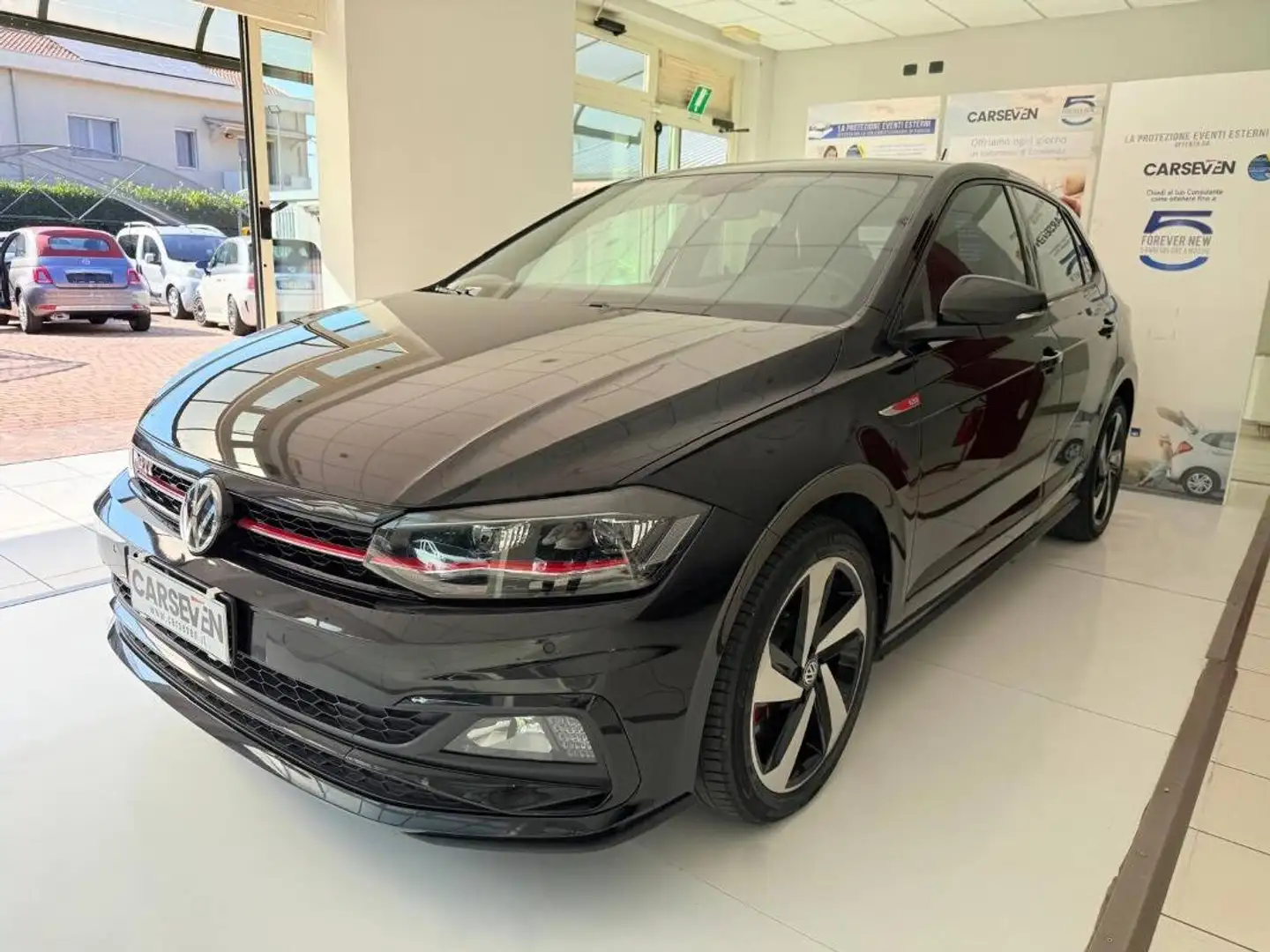 Volkswagen Polo GTI 2.0 tsi GTI 200cv dsg Zwart - 1
