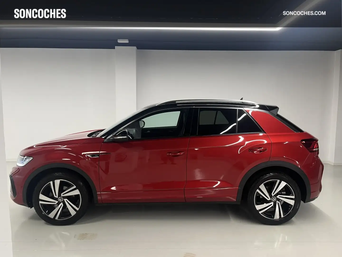 Volkswagen T-Roc 1.5 TSI R-Line kW DSG7 110KW Burdeos - 1