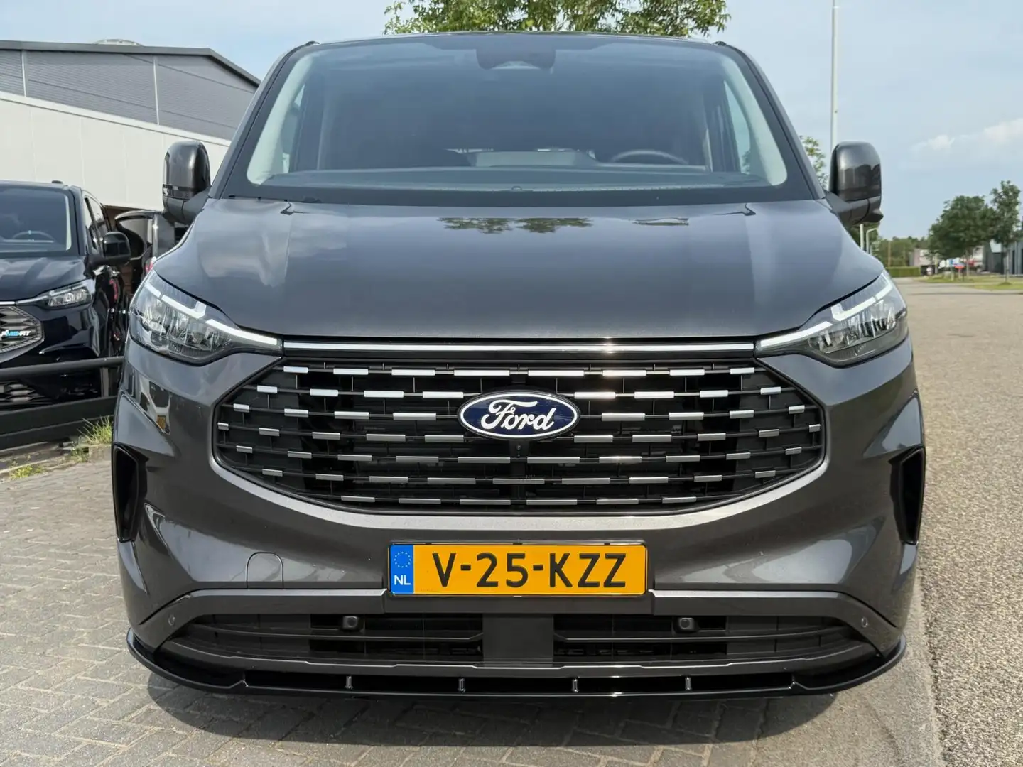 Ford Tourneo TRANSIT TITANIUM EXCLUSIVE 2.0 170 PK DUBBEL CABIN Gris - 2
