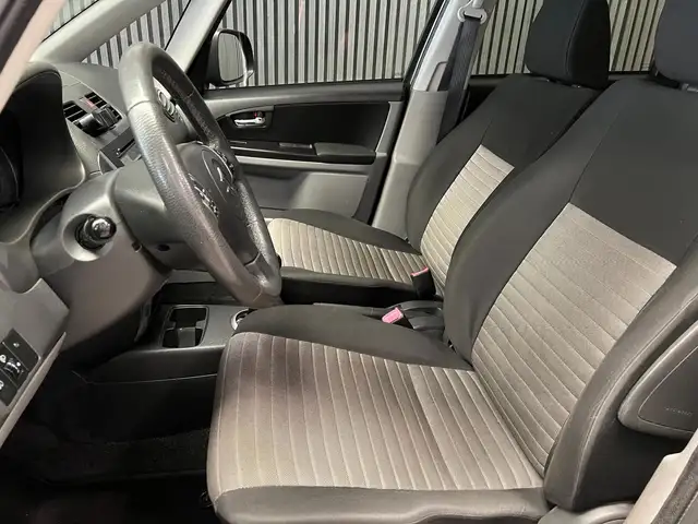 Suzuki SX4 view 26