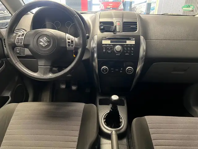 Suzuki SX4 view 16