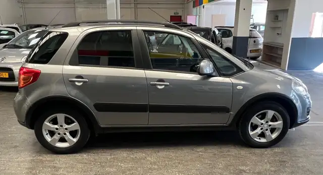 Suzuki SX4 view 14