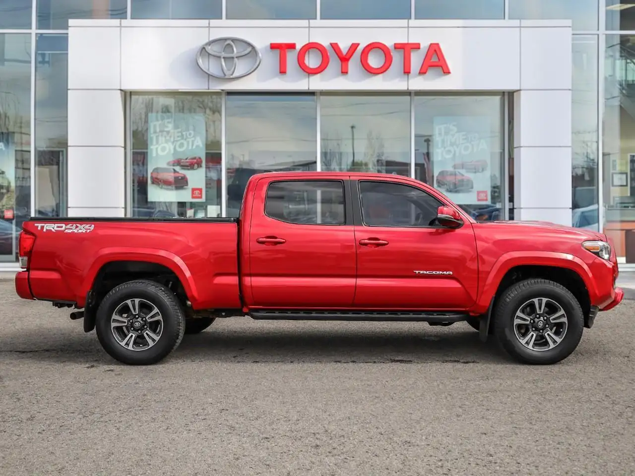 Toyota Tacoma fotografie Toyota Tacoma