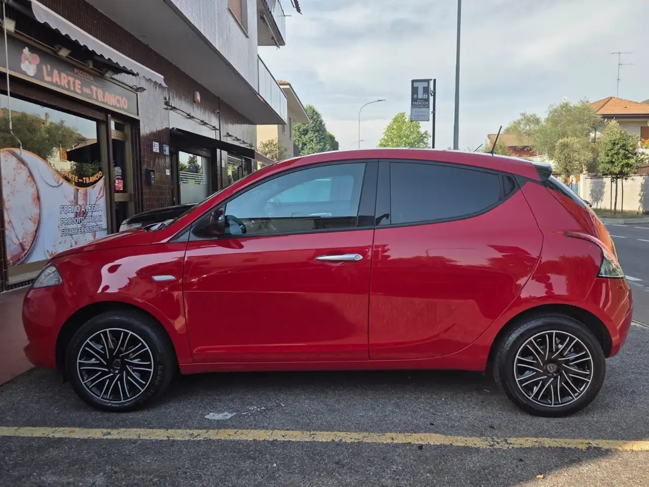 Lancia Ypsilon 2024